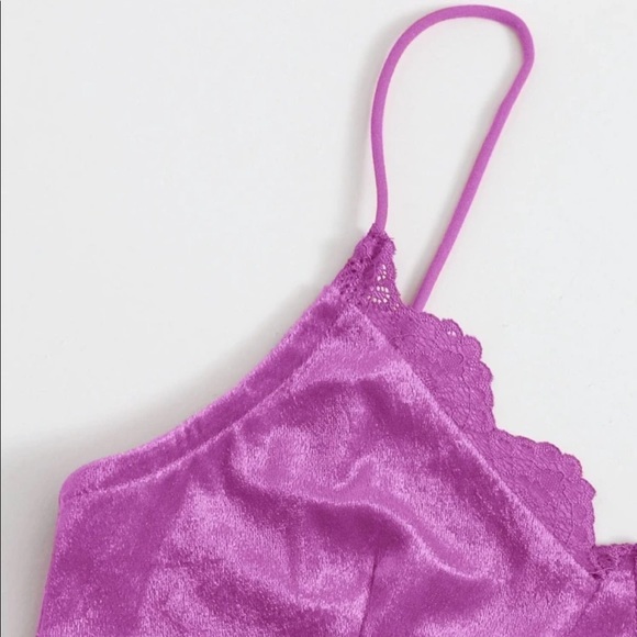 Velour soft lace cami crop top size XL - Picture 2 of 5